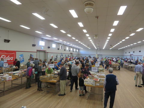Rotary Club Of Wagga Wagga - Book Fair - Hotel Accommodation 1