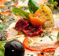 Il Tratto Raro Pizzeria  Restaurant - Hotel Accommodation