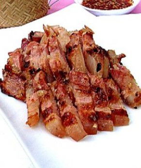 Lao-Thai Luammit Restaurant - Hotel Accommodation 4