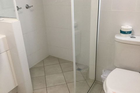Ambassador Motel - Hotel Accommodation 3
