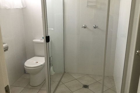 Ambassador Motel - Hotel Accommodation 5