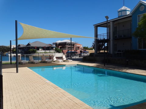 C Mandurah Resort - Hotel Accommodation 6
