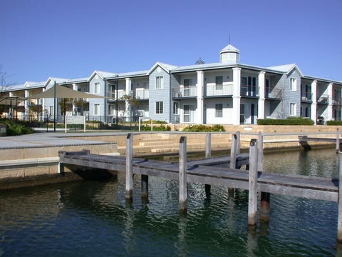 C Mandurah Resort - Hotel Accommodation 0