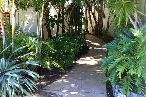 Aqualuna Beach Resort - Hotel Accommodation 1