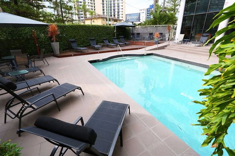 The Regent Apartments - Hotel Accommodation 6