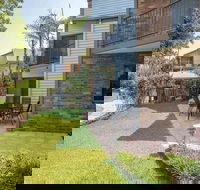 Glen Eden Beach Resort - Hotel Accommodation