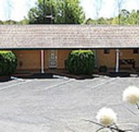 Hilltops Retreat Motor Inn - Hotel Accommodation
