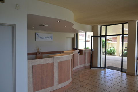 Best Western Chaffey International Motor Inn - Hotel Accommodation 1