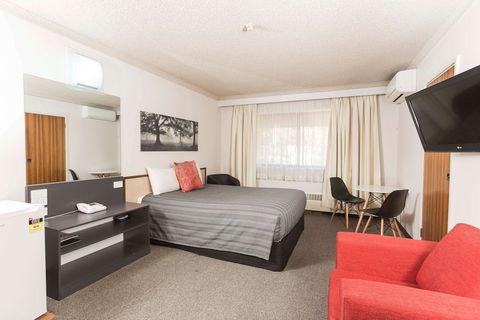 Belconnen Way Hotel Motel And Serviced Apartments - Hotel Accommodation 1