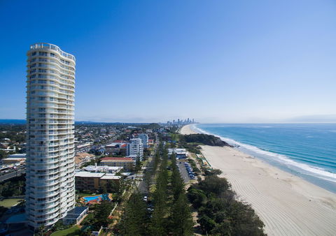 Burleigh Surf Apartments - Hotel Accommodation 2