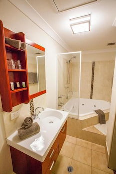 The Esplanade Hotel Port Hedland - Hotel Accommodation 4