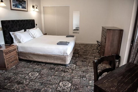 The Esplanade Hotel Port Hedland - Hotel Accommodation 6