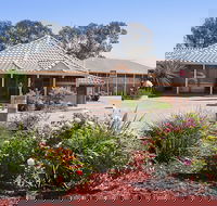 The Standpipe Golf Motor Inn - Hotel Accommodation