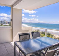 84 The Spit Holiday Apartments - Hotel Accommodation