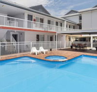Sunshine Beach Resort - Hotel Accommodation
