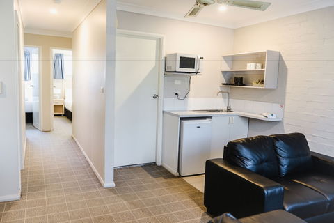 Balan Village Motel - Hotel Accommodation 2