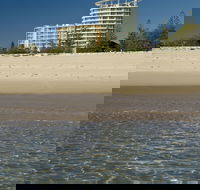 Kirra Surf Apartments - Hotel Accommodation