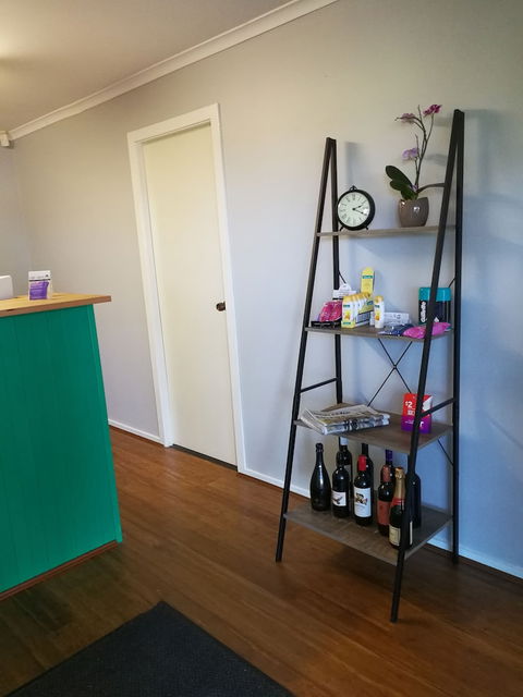 Lakeside Lodge Motel - Hotel Accommodation 3