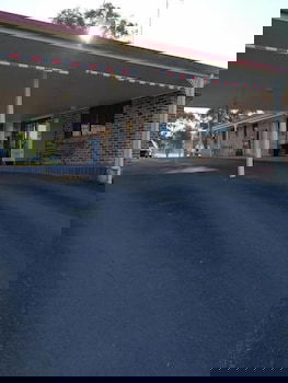 Lakeside Lodge Motel - Hotel Accommodation 1