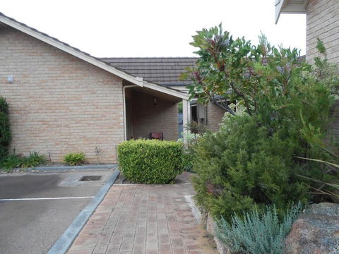 Augusta's Georgiana Molloy Motel - Hotel Accommodation 1