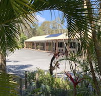 Tin Can Bay Motel - Hotel Accommodation