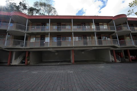 Lorne Coachman Inn - Hotel Accommodation 0