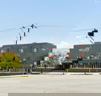 Adelaide Royal Coach - Hotel Accommodation