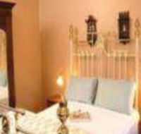 Sussex Cottage - Hotel Accommodation