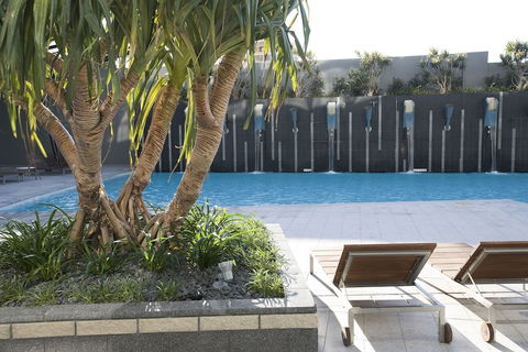 Mantra Circle On Cavill - Hotel Accommodation 4