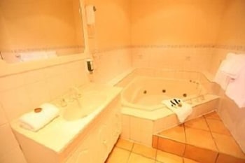 Fox And Hounds Inn - Hotel Accommodation 6