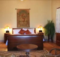 Classique Bed  Breakfast - Hotel Accommodation