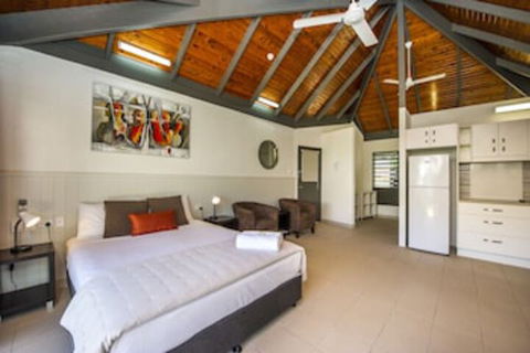 Island Leisure Resort - Hotel Accommodation 0