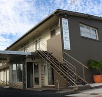 Golden Shores Airport Motel - Hotel Accommodation