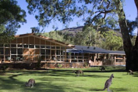 Wilpena Pound Resort - Hotel Accommodation 0