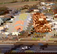 Tamworth Motor Inn  Cabins - Hotel Accommodation