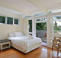 The Lower Decks - Hotel Accommodation