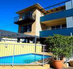 Caribbean Motel - Hotel Accommodation