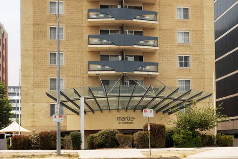 Mantra On Northbourne - Hotel Accommodation 1