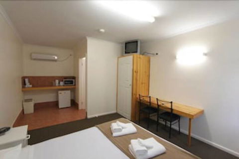 Lazy River Motor Inn - Hotel Accommodation 4