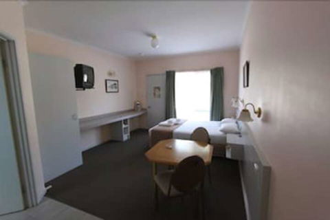 Lazy River Motor Inn - Hotel Accommodation 3