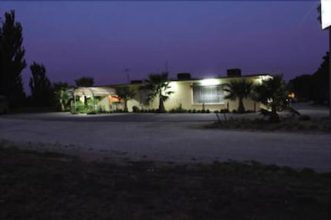 Lazy River Motor Inn - Hotel Accommodation 0