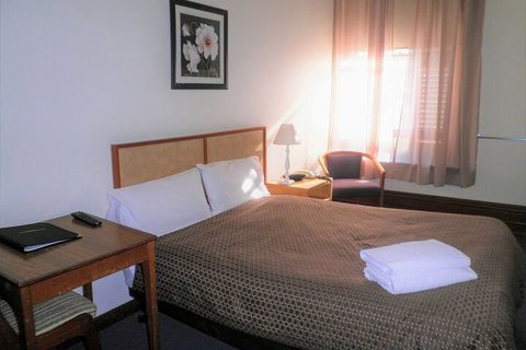 Princes Lodge Motel - Hotel Accommodation 6