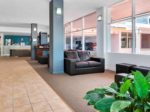 Ibis Styles Cairns - Hotel Accommodation 0