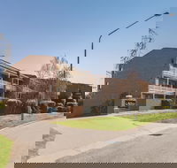 Adina Serviced Apartments Canberra Kingston - Hotel Accommodation