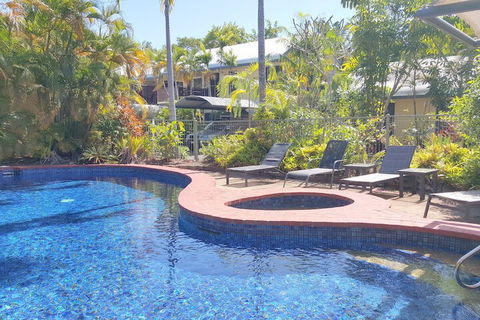 At The Mango Tree - Hotel Accommodation 6