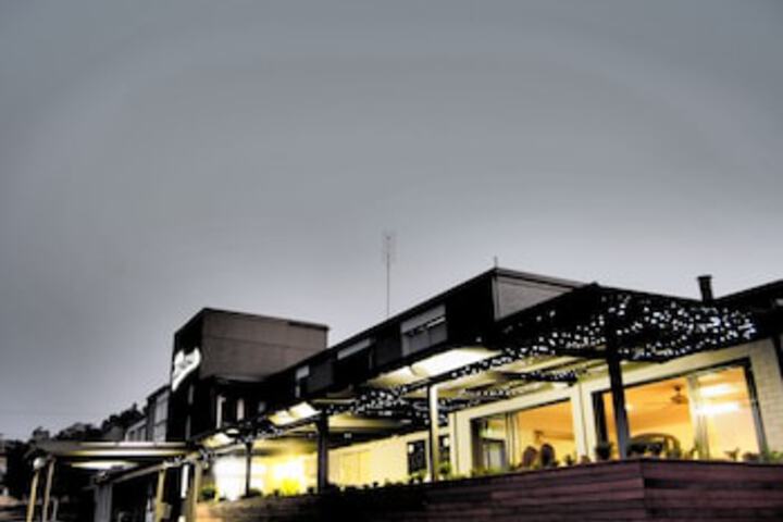 Cooks Myalls NSW Hotel Accommodation