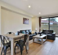 Comfort Inn  Apartments Dandenong - Hotel Accommodation
