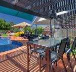 Blazing Stump Motel  Suites - Hotel Accommodation
