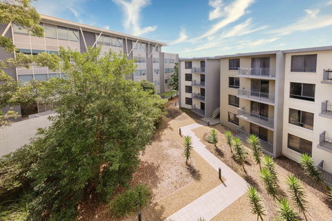 Oaks Sydney North Ryde Suites - Hotel Accommodation 0