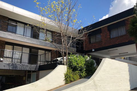 Matador Motor Inn - Hotel Accommodation 4